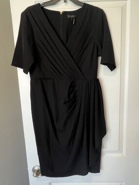 Donna Karan Black Faux Wrap Short Sleeve Classic Career Dress Sz 8 Church LBD